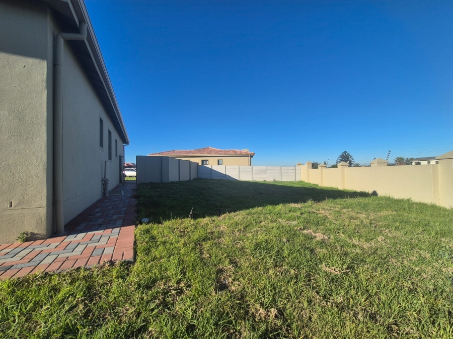 To Let 3 Bedroom Property for Rent in Stellendale Western Cape